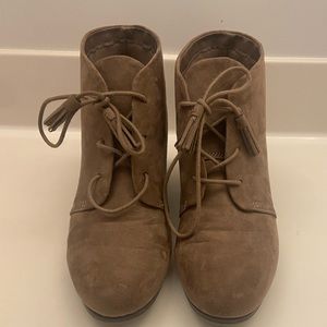 Wedge boots